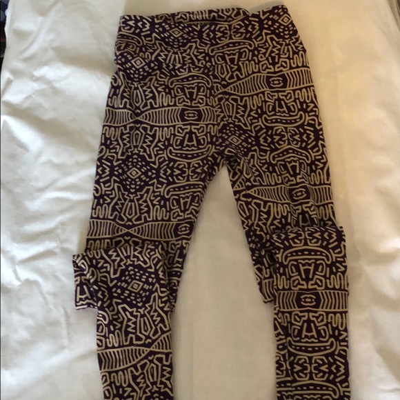 Lularoe OS leggings - Picture 1 of 3